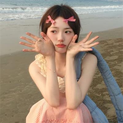 蕾蒙娜和姐姐 海报