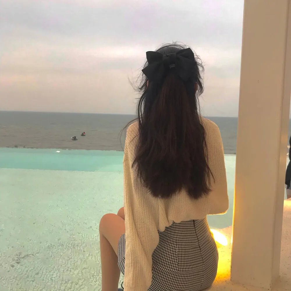 祭品 海报